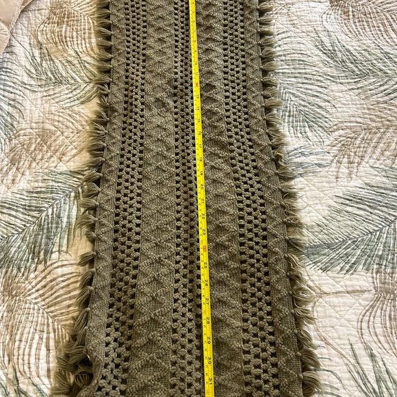 Olive green Infinity Scarf with fringe edging - Picture 8 of 8